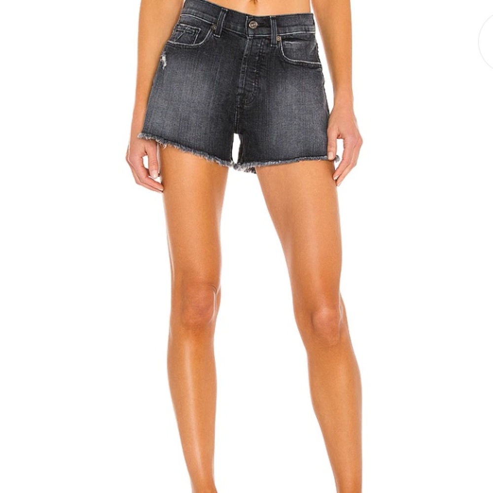 Monroe Short
